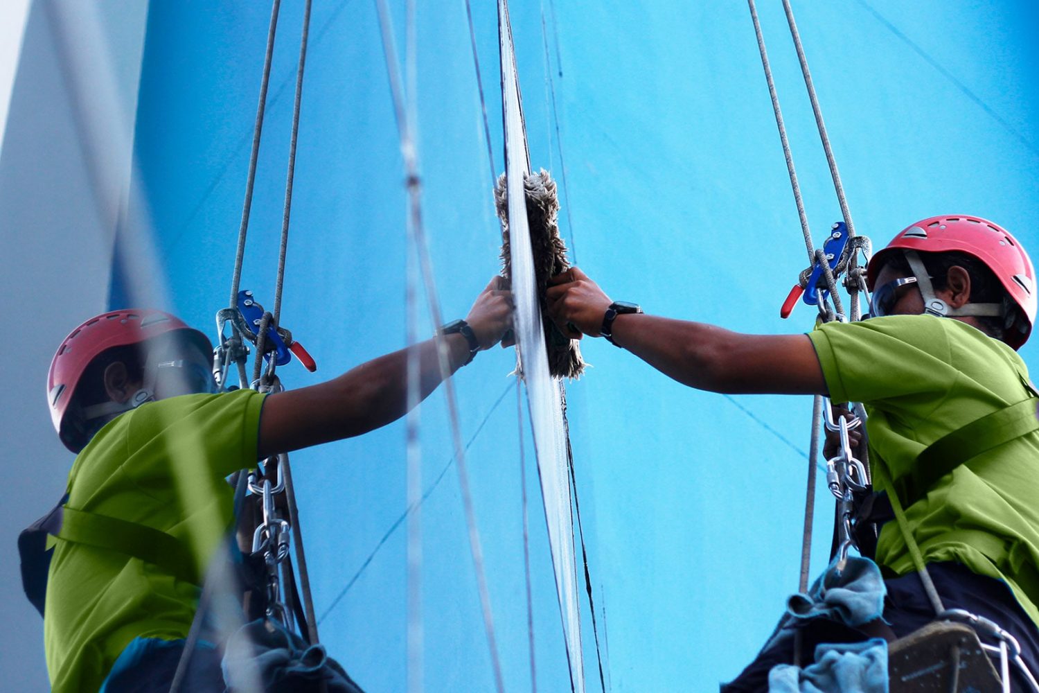 Reinigung von Glasfassaden Reinigung von Glasfassaden