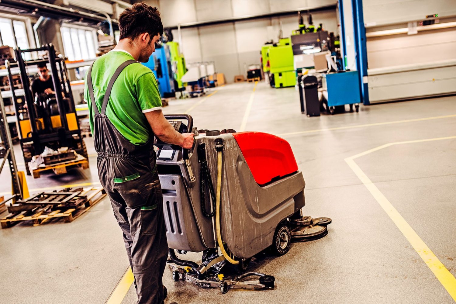 Industriereinigung: Produktionsstätten und Anlagen oder Maschinen Industriereinigung: Produktionsstätten und Anlagen oder Maschinen